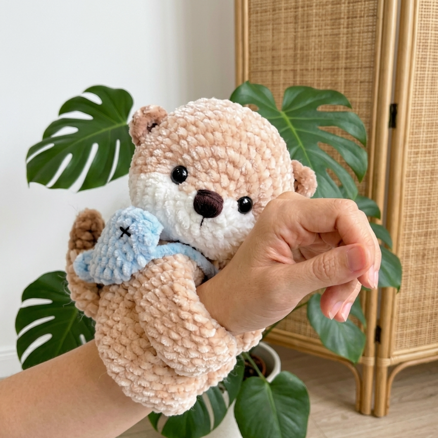 🦦 Low Sew Crochet Otter